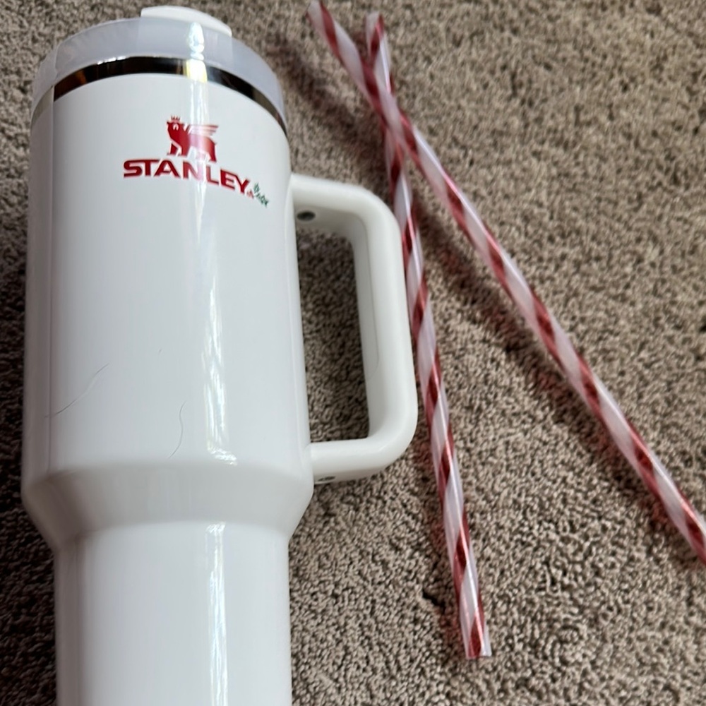 Stanley Limited Edition White Mug with Handle. Never been used!
